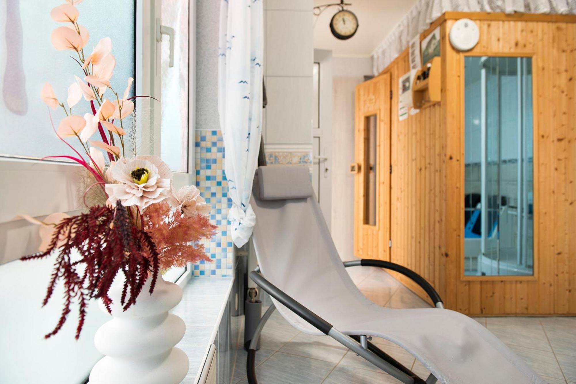 Spawo Mit Sauna Und Whirpool Pfullendorf Exteriér fotografie